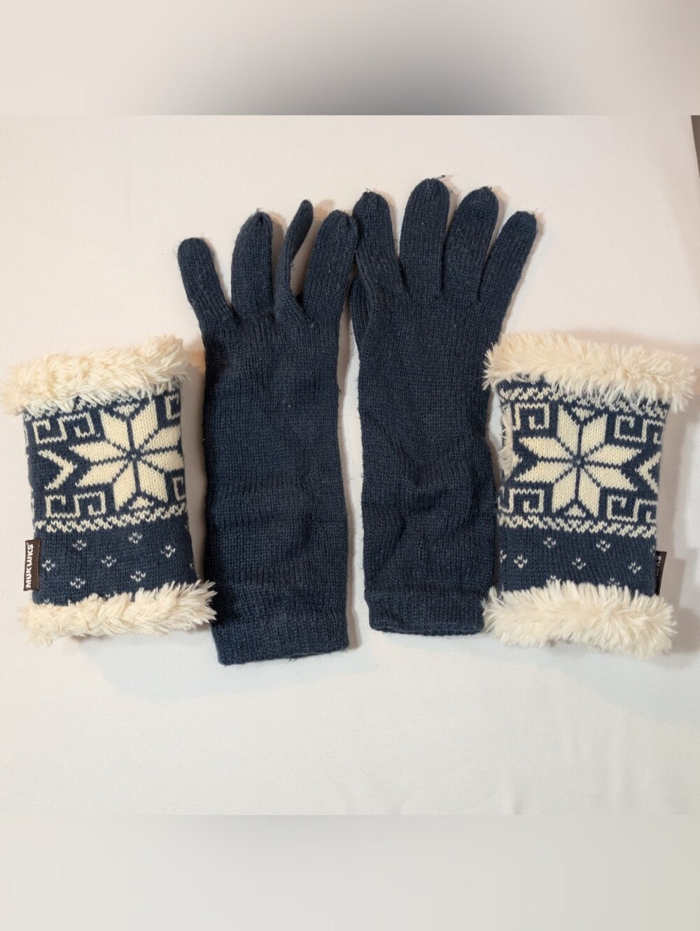 2 - Mukluks Navy Winter Gloves Set Cold Wintery Blue White Knitted Knit Sets